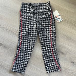 Lululemon Limited Edition SEAWHEEZE Chase me Crop